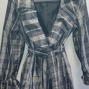 Kenar Ruffle Trench/Rain Coat